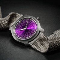 Швейцарские часы MING представляют титановый браслет, напечатанный на 3D-принтере